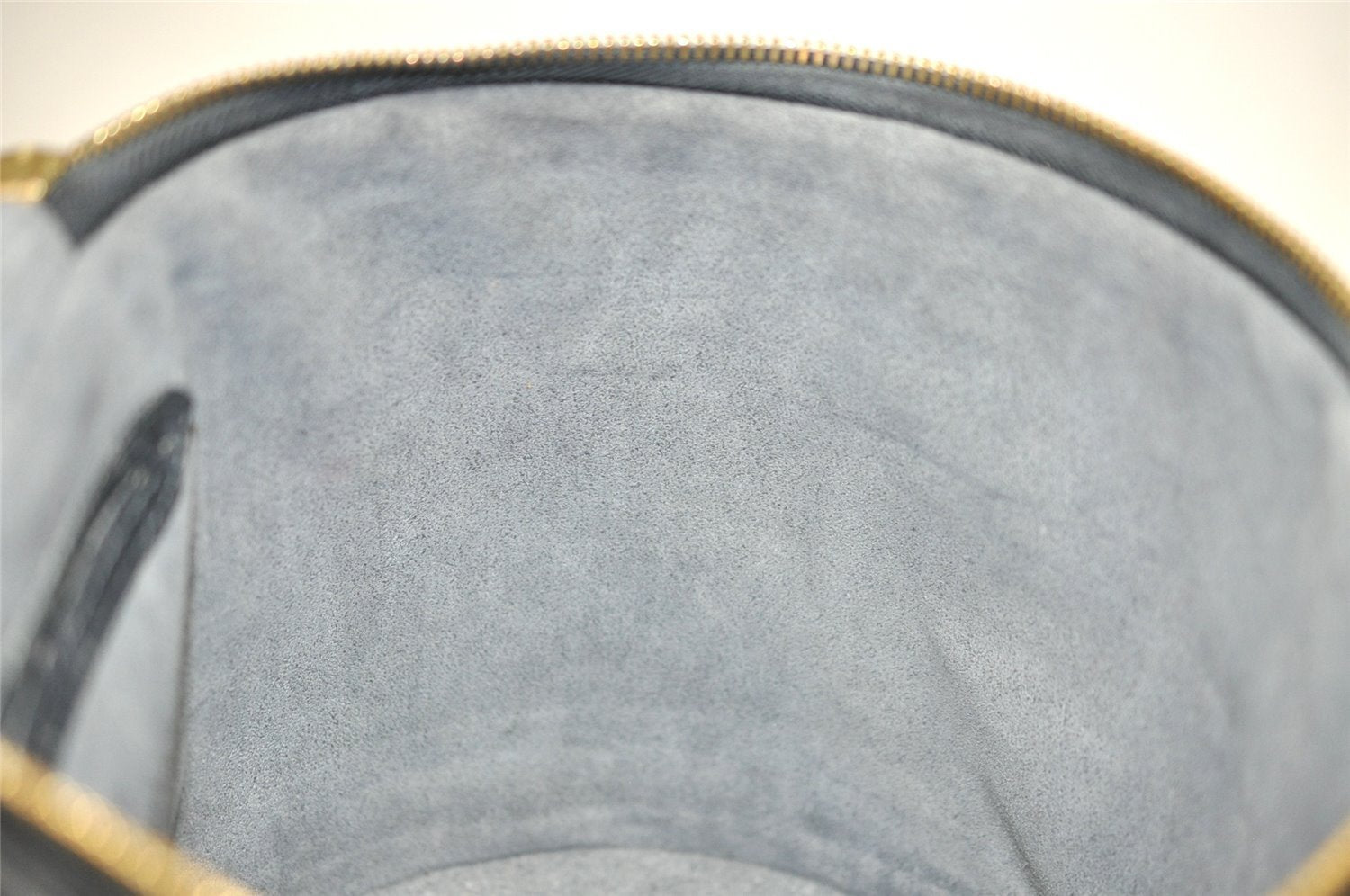 Authentic Louis Vuitton Epi Cannes Cosmetic Hand Bag Black M48032 Junk 2277J