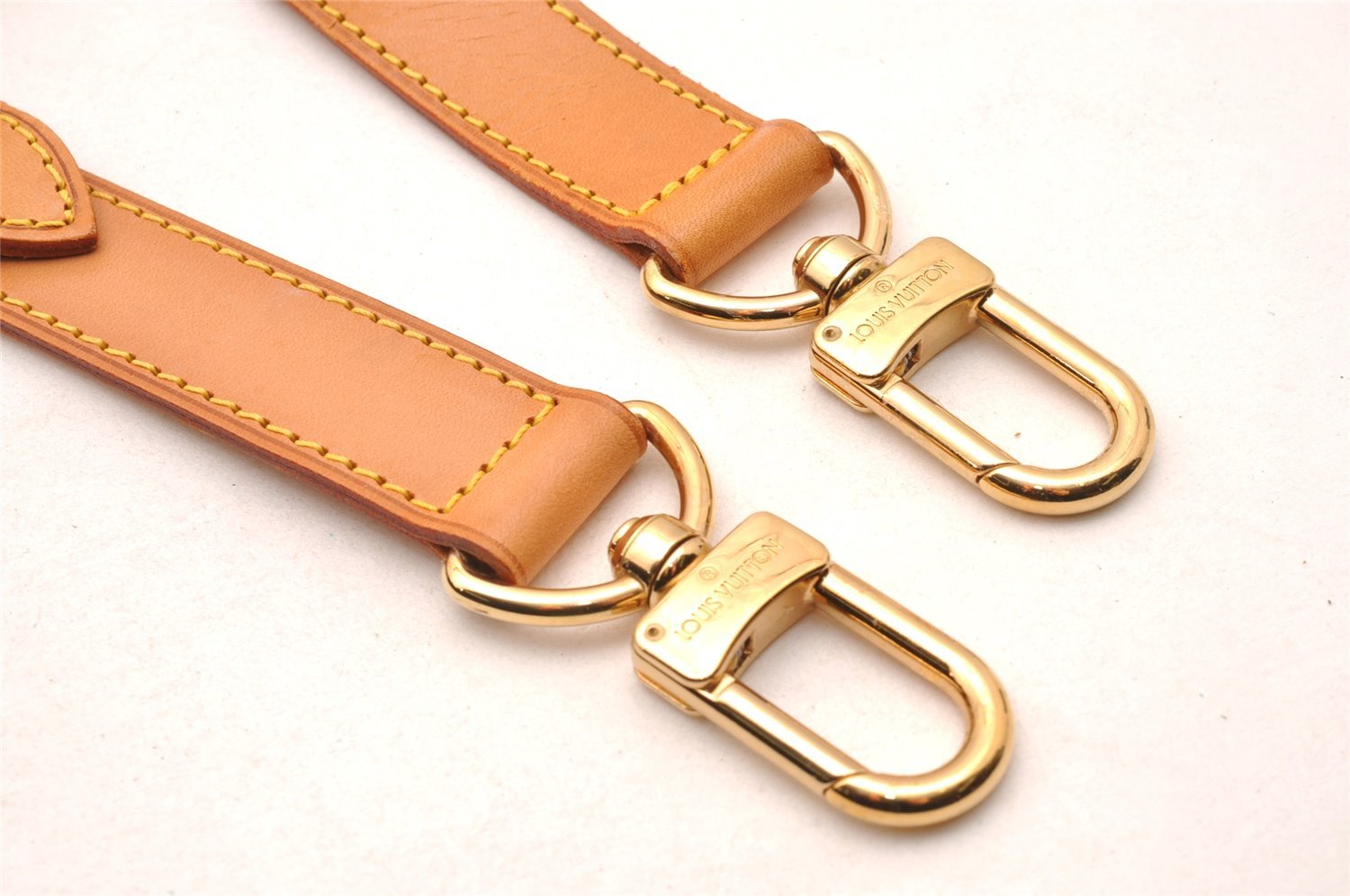 Authentic Louis Vuitton Leather Shoulder Strap Beige 35.8-42.9