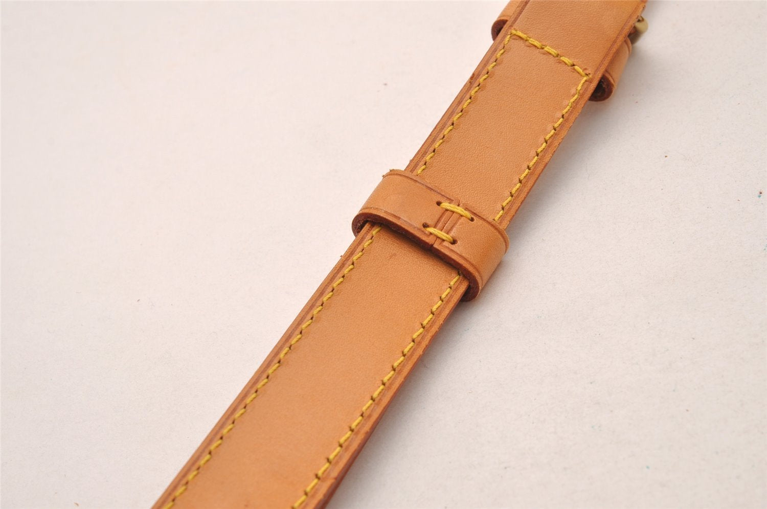 Authentic Louis Vuitton Leather Shoulder Strap Beige 35.8-42.9