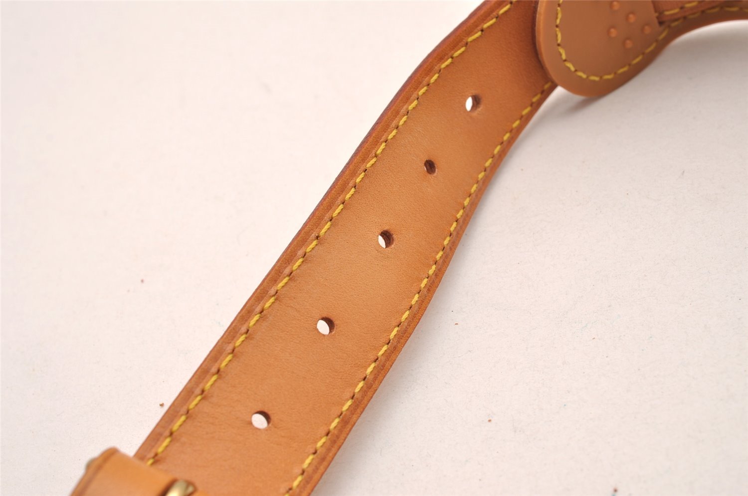 Authentic Louis Vuitton Leather Shoulder Strap Beige 35.8-42.9