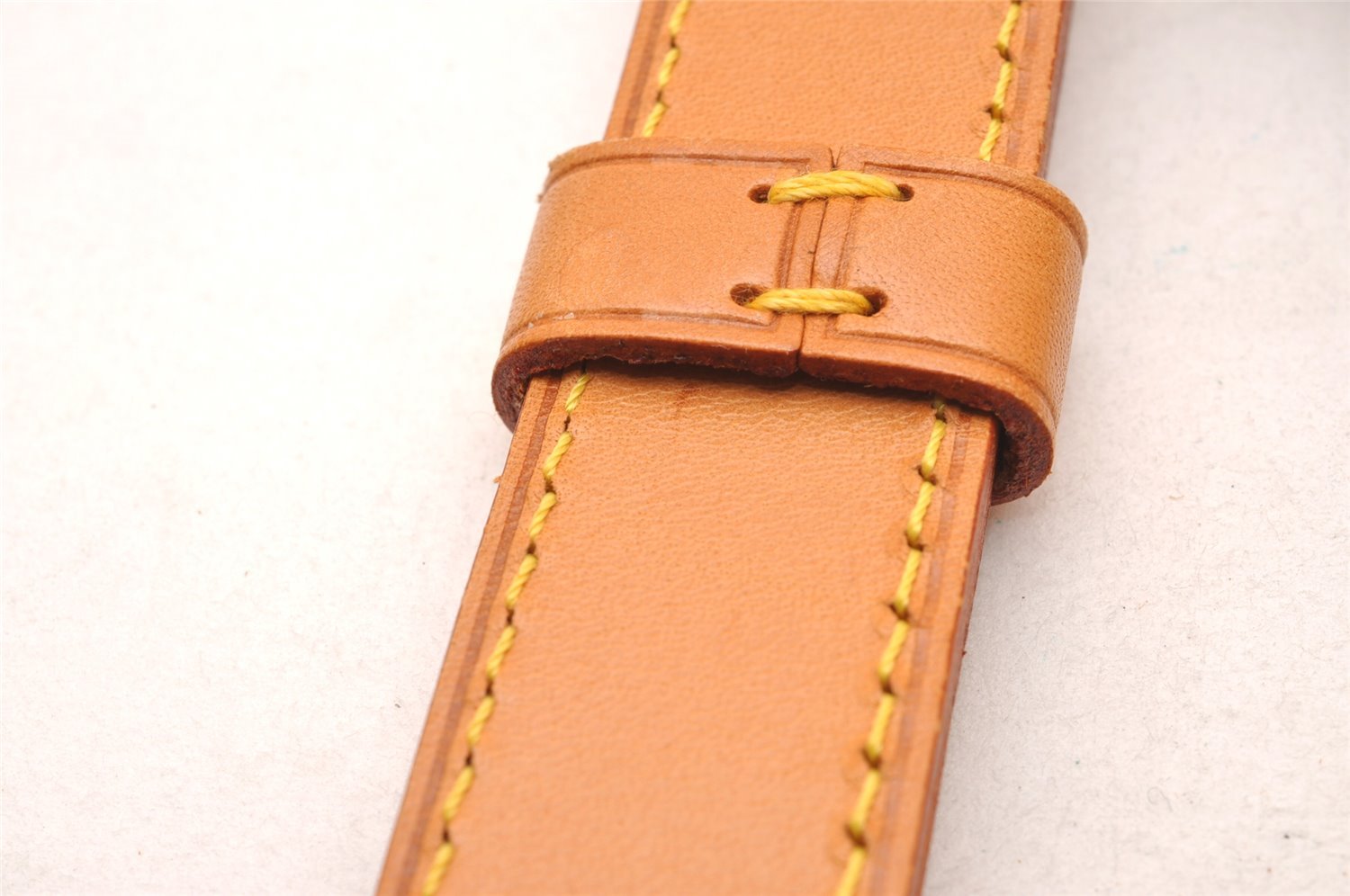 Authentic Louis Vuitton Leather Shoulder Strap Beige 35.8-42.9