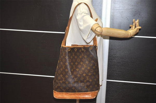 Authentic Louis Vuitton Monogram Noe Shoulder Drawstring Bag M42224 LV 2284J