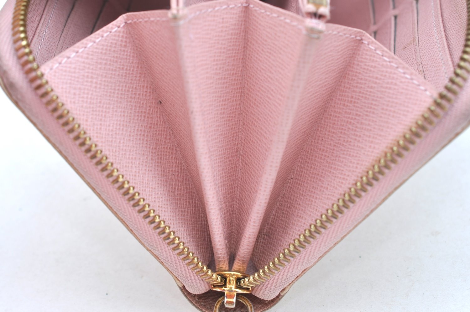 Authentic Louis Vuitton Damier Azur Zippy Wallet Long Purse Pink N63503 LV 2303I