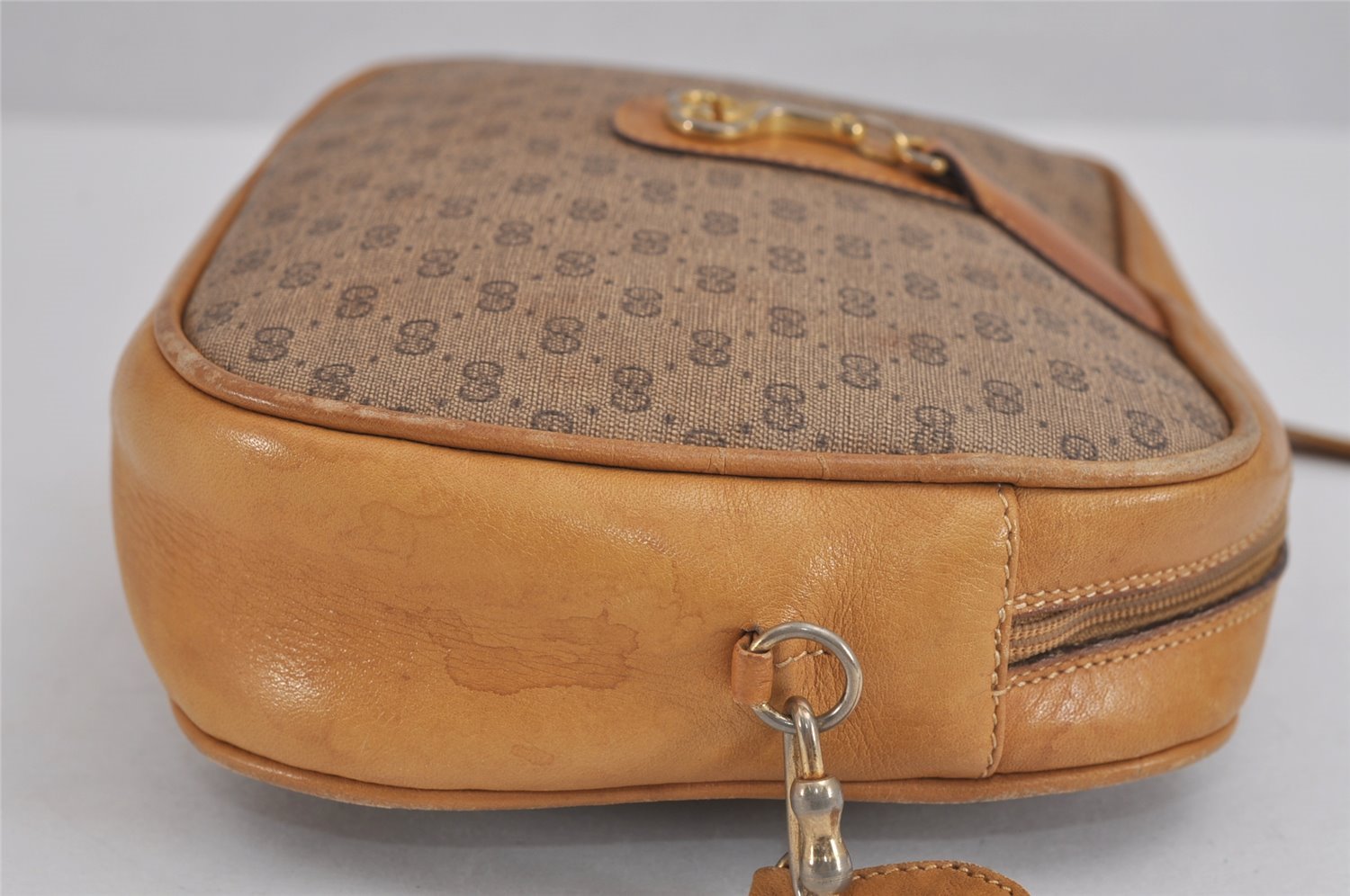 Authentic GUCCI Micro GG PVC Leather Shoulder Cross Body Bag Purse Brown 2305J