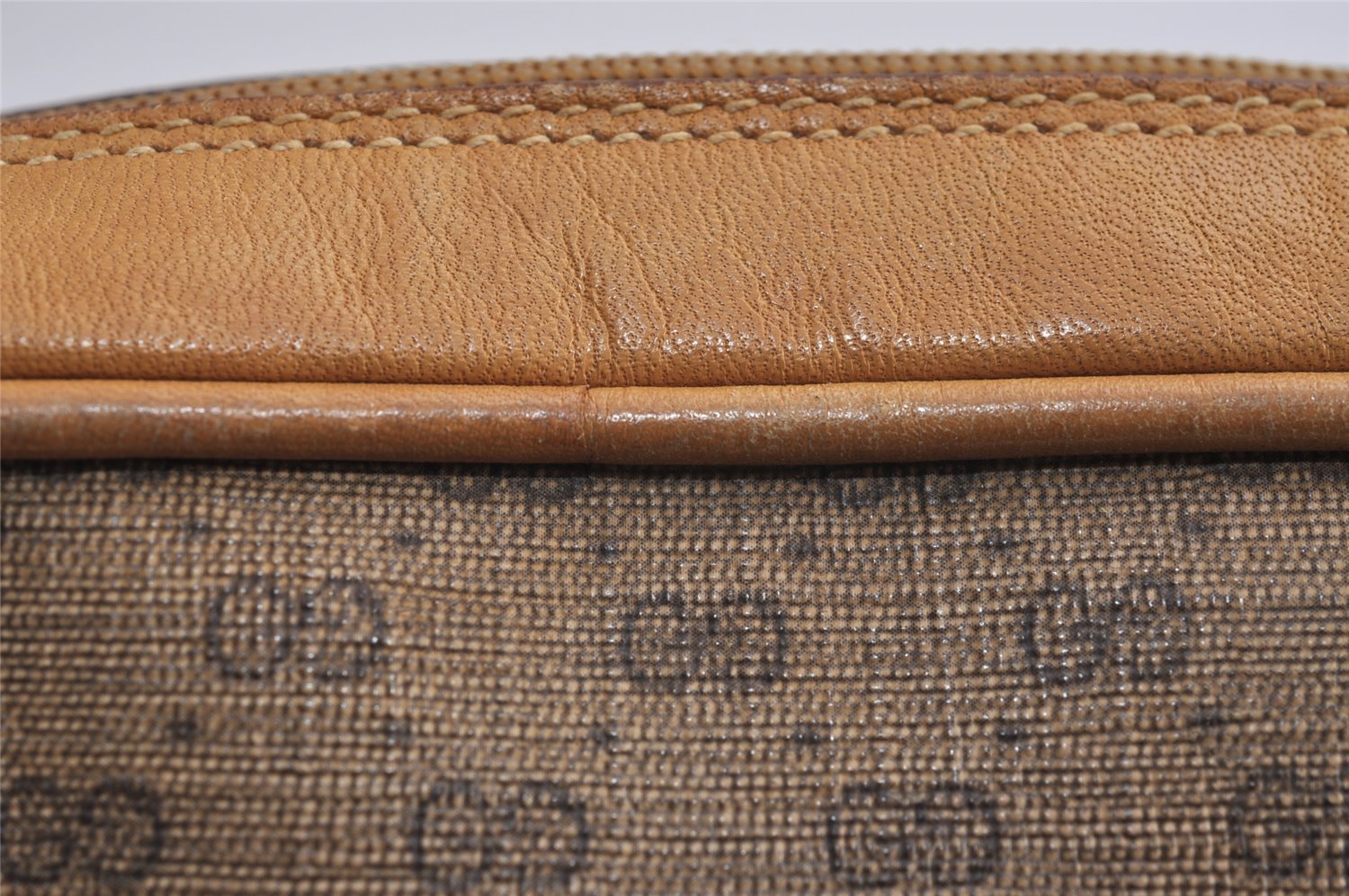 Authentic GUCCI Micro GG PVC Leather Shoulder Cross Body Bag Purse Brown 2305J