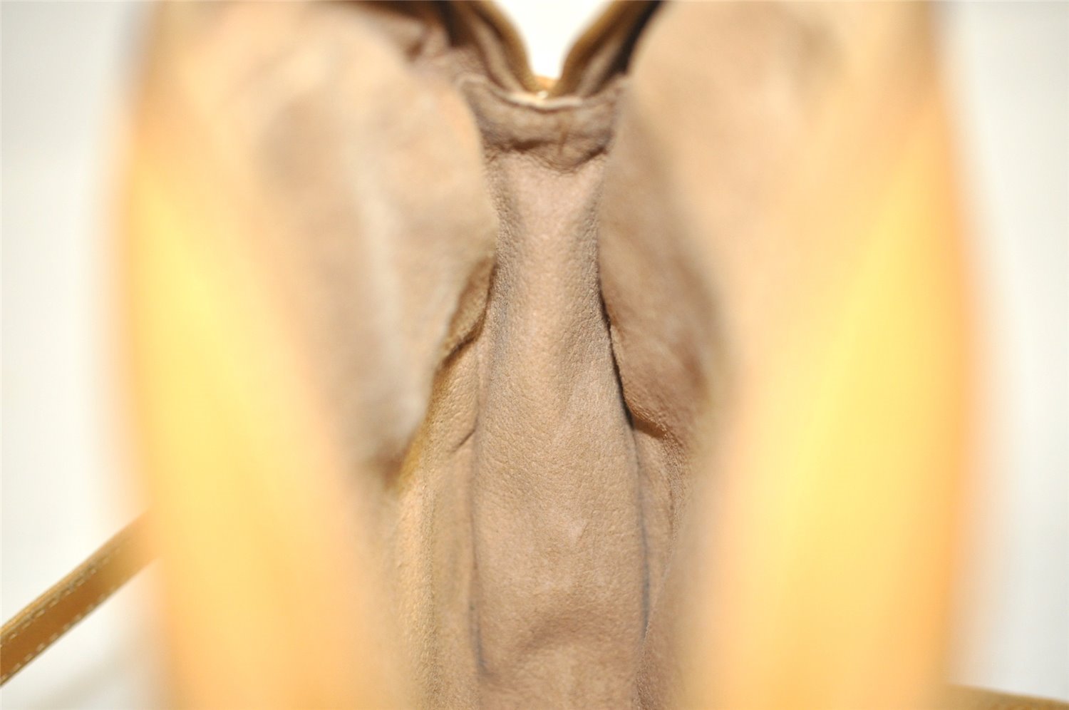 Authentic GUCCI Micro GG PVC Leather Shoulder Cross Body Bag Purse Brown 2305J