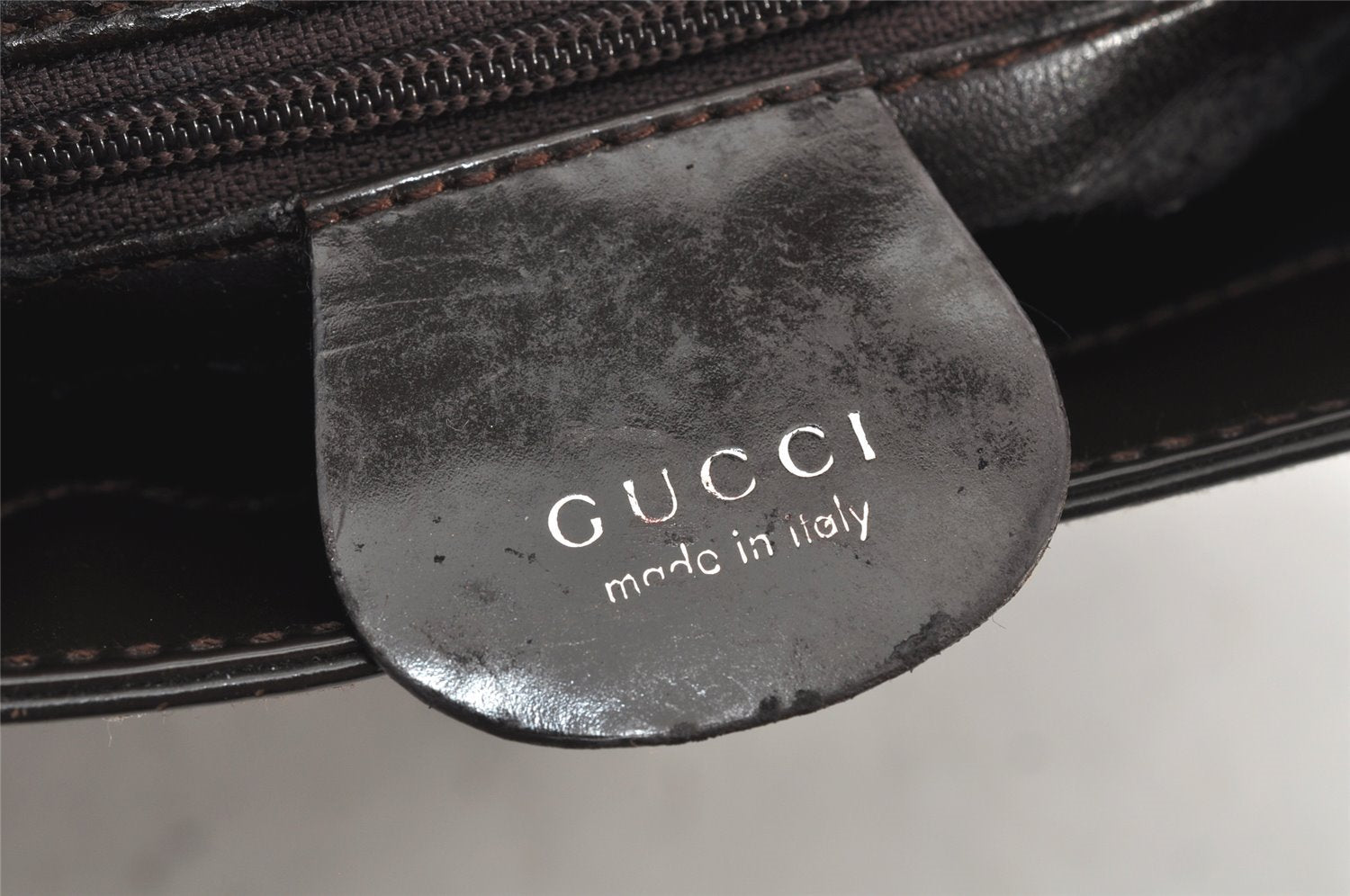 Authentic GUCCI Vintage Shoulder Hand Bag Purse Enamel Brown 2311K