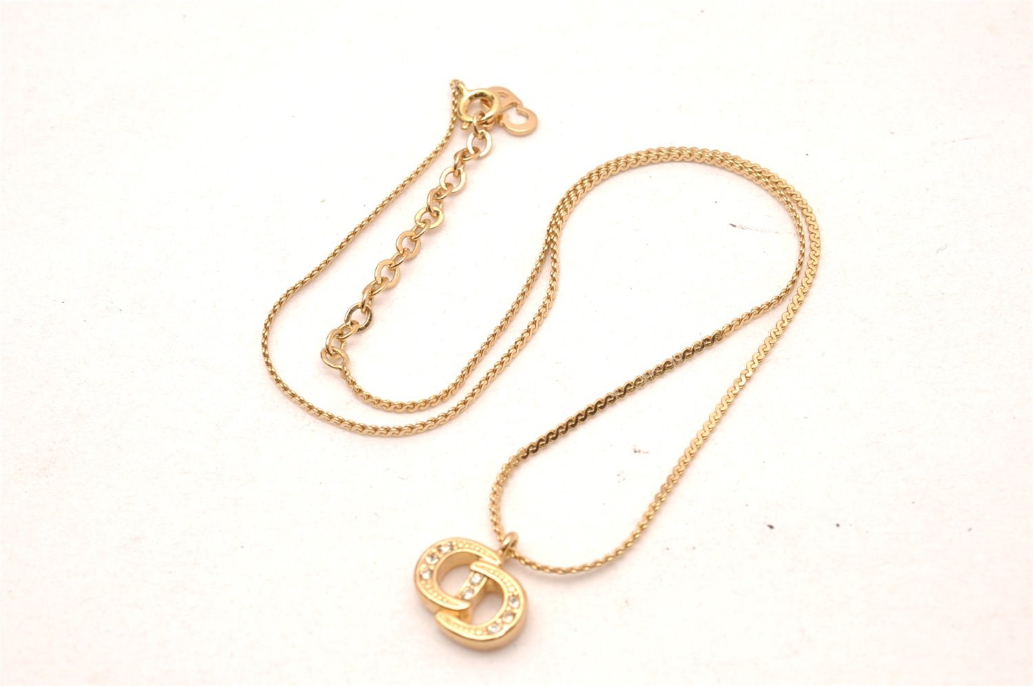 Authentic Christian Dior Gold Tone Chain Rhinestone Pendant Necklace CD 2313J