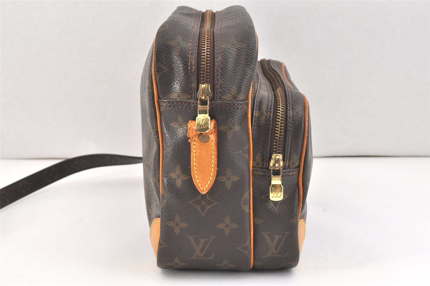 Authentic Louis Vuitton Monogram Nile Shoulder Cross Body Bag M45244 Junk 2315K