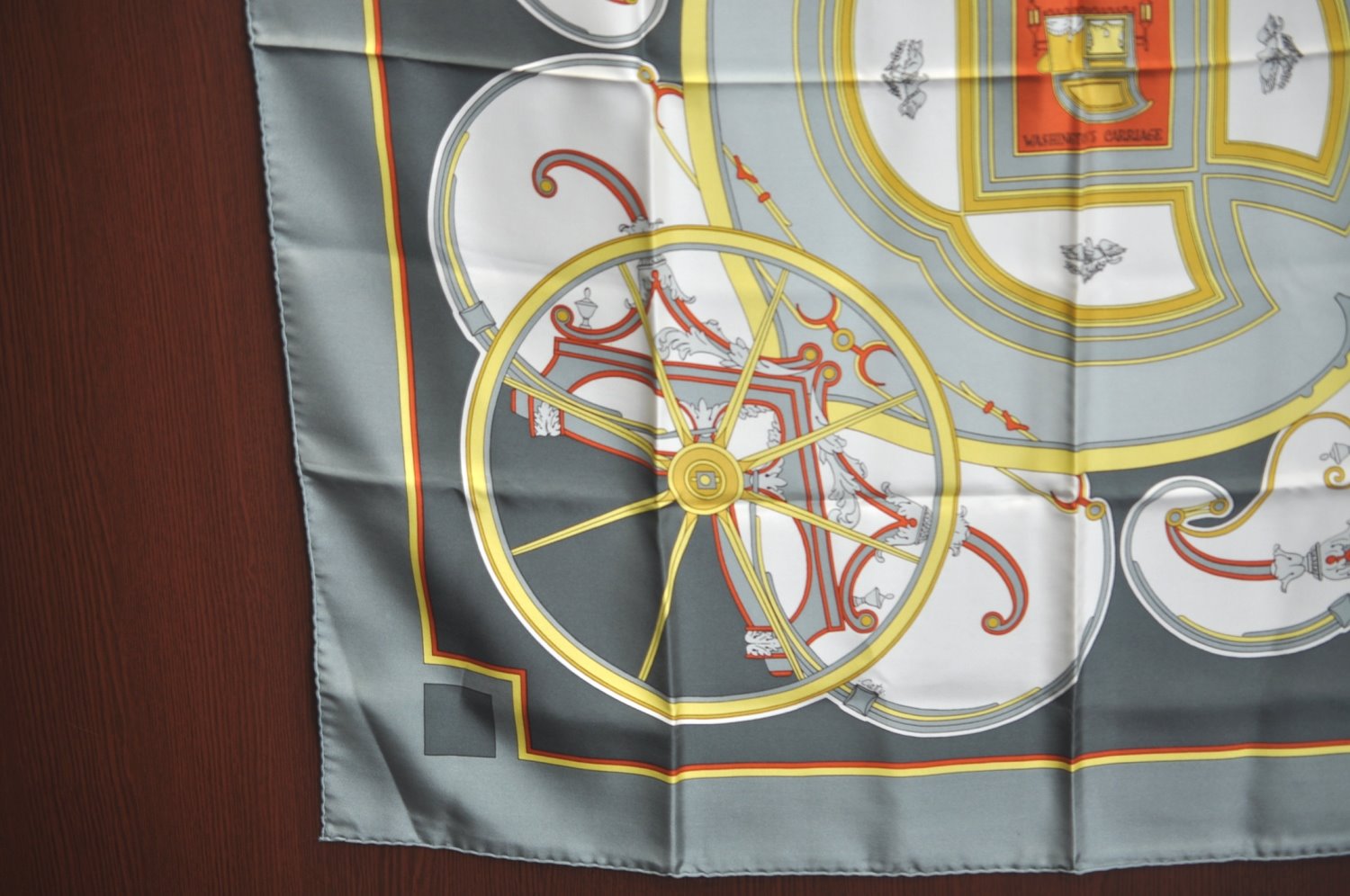 Authentic HERMES Carre 90 Scarf 