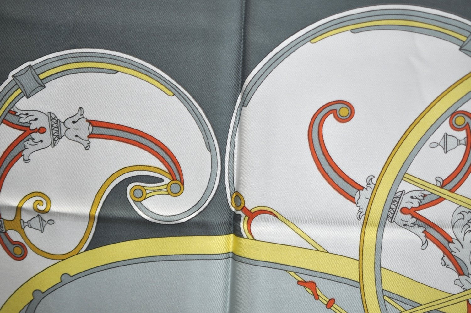 Authentic HERMES Carre 90 Scarf 