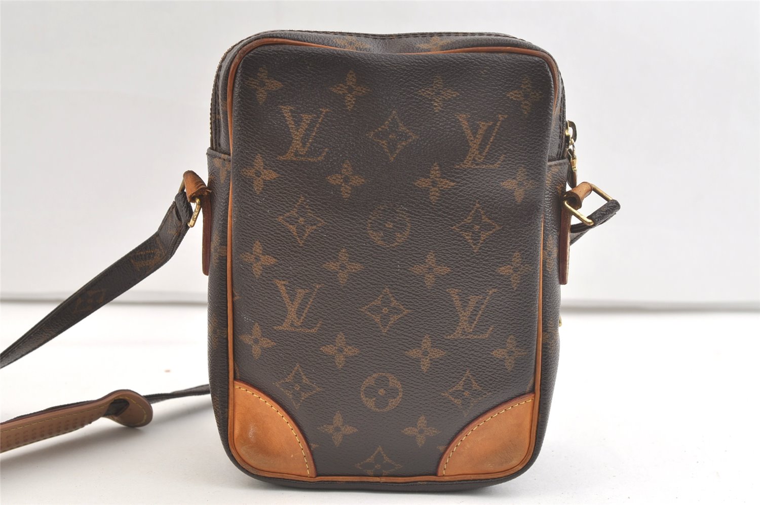 Authentic Louis Vuitton Monogram Amazone Shoulder Cross Body Bag M45236 LV 2318K