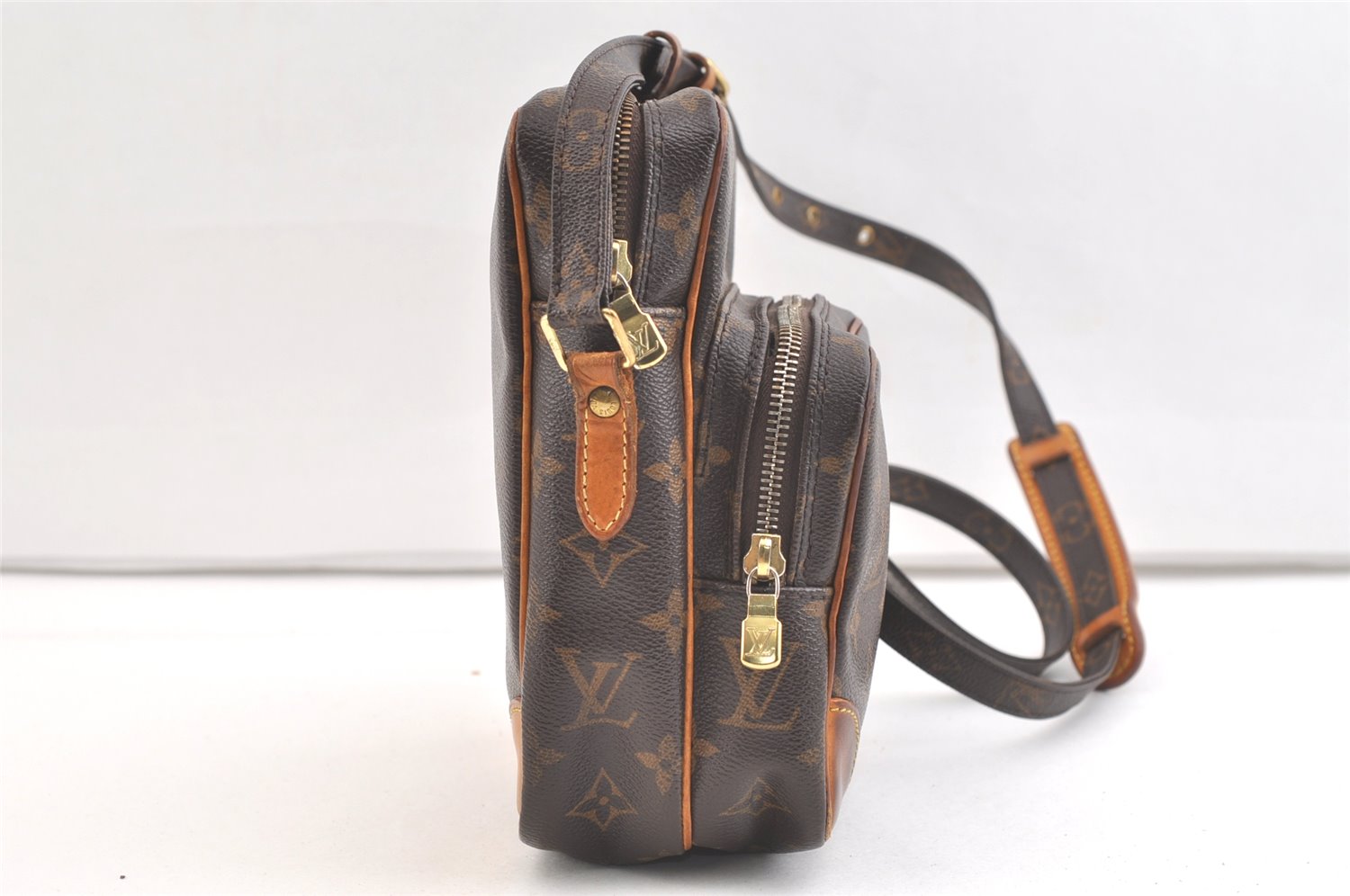 Authentic Louis Vuitton Monogram Amazone Shoulder Cross Body Bag M45236 LV 2318K