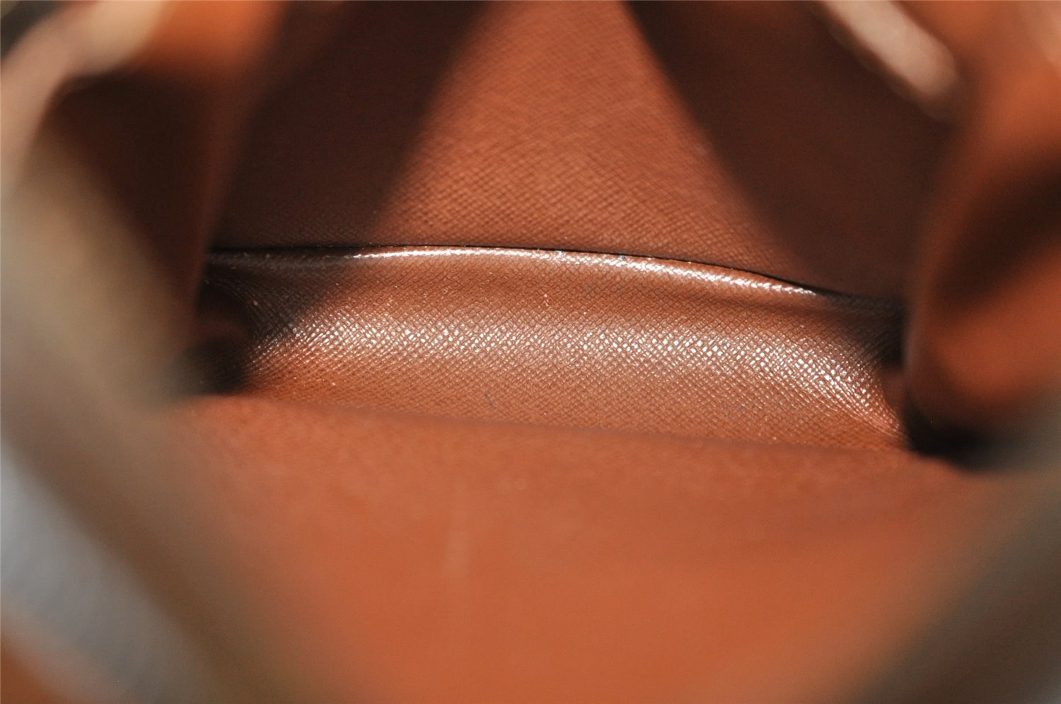 Authentic Louis Vuitton Monogram Amazone Shoulder Cross Body Bag M45236 LV 2318K