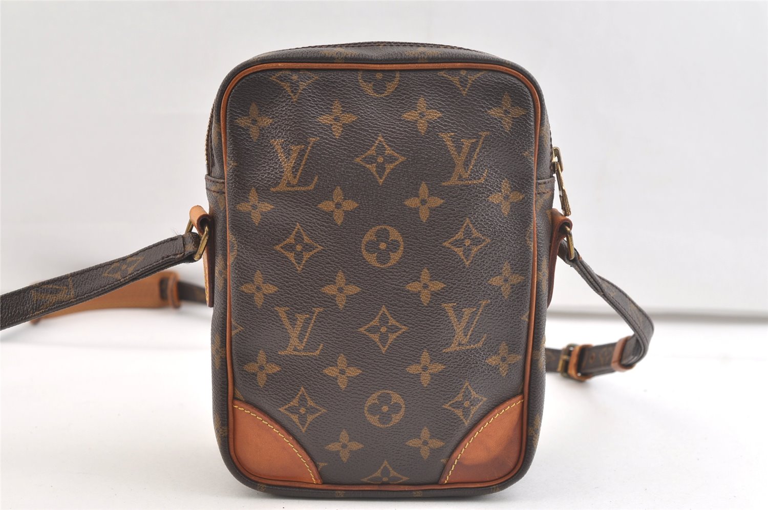 Authentic Louis Vuitton Monogram Amazone Shoulder Cross Body Bag M45236 LV 2320K
