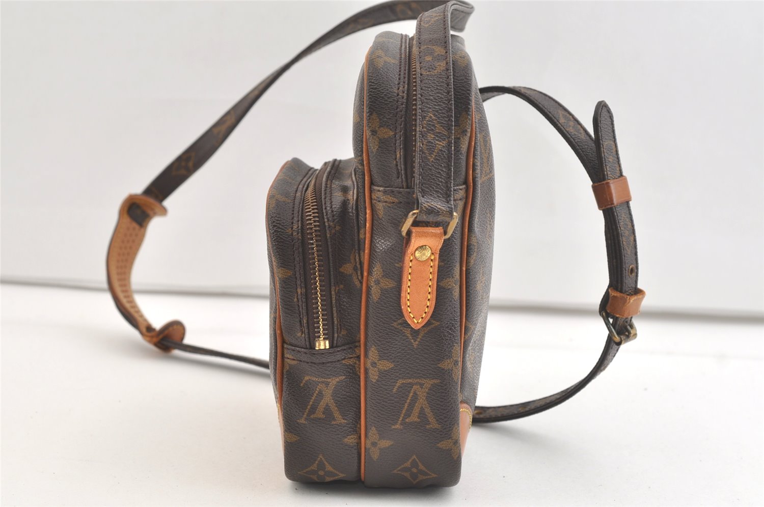 Authentic Louis Vuitton Monogram Amazone Shoulder Cross Body Bag M45236 LV 2320K