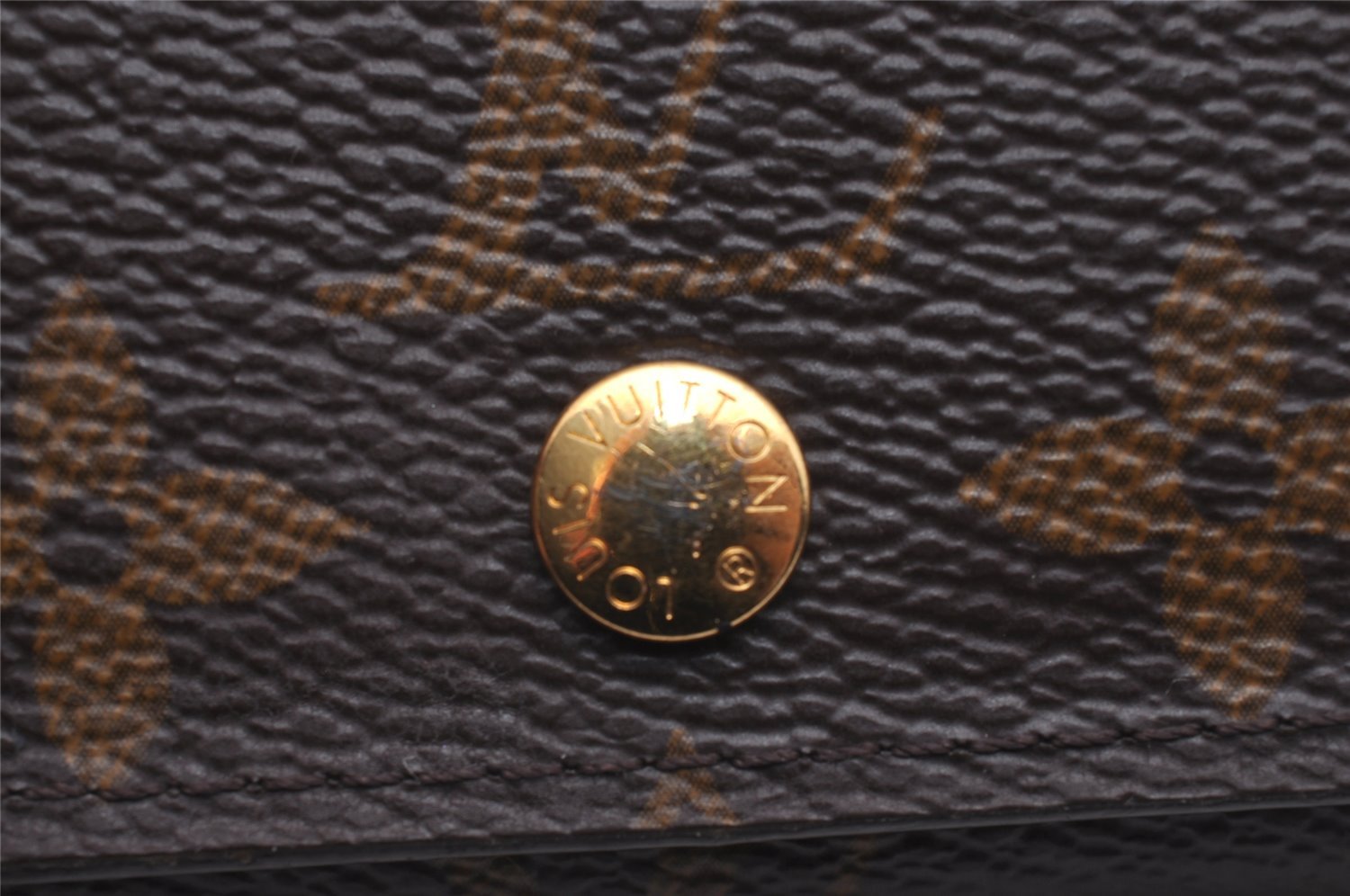 Authentic Louis Vuitton Damier Multicles 4 Key Case Holder N62631 LV 2322J