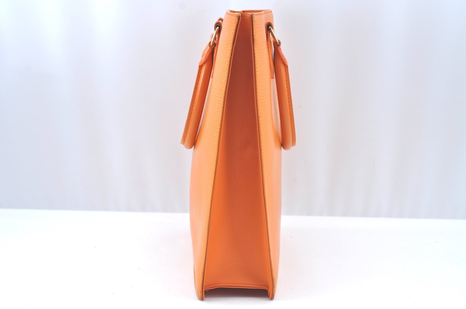 Authentic Louis Vuitton Epi Leather Sac Plat PM Hand Bag Orange M5274H LV 2323J