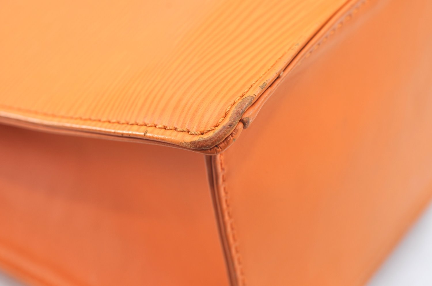 Authentic Louis Vuitton Epi Leather Sac Plat PM Hand Bag Orange M5274H LV 2323J