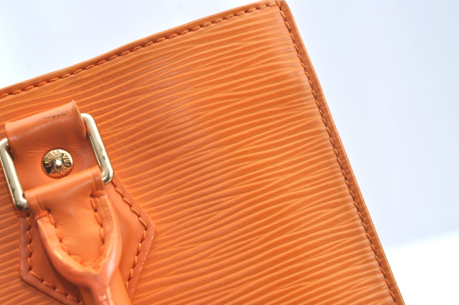 Authentic Louis Vuitton Epi Leather Sac Plat PM Hand Bag Orange M5274H LV 2323J