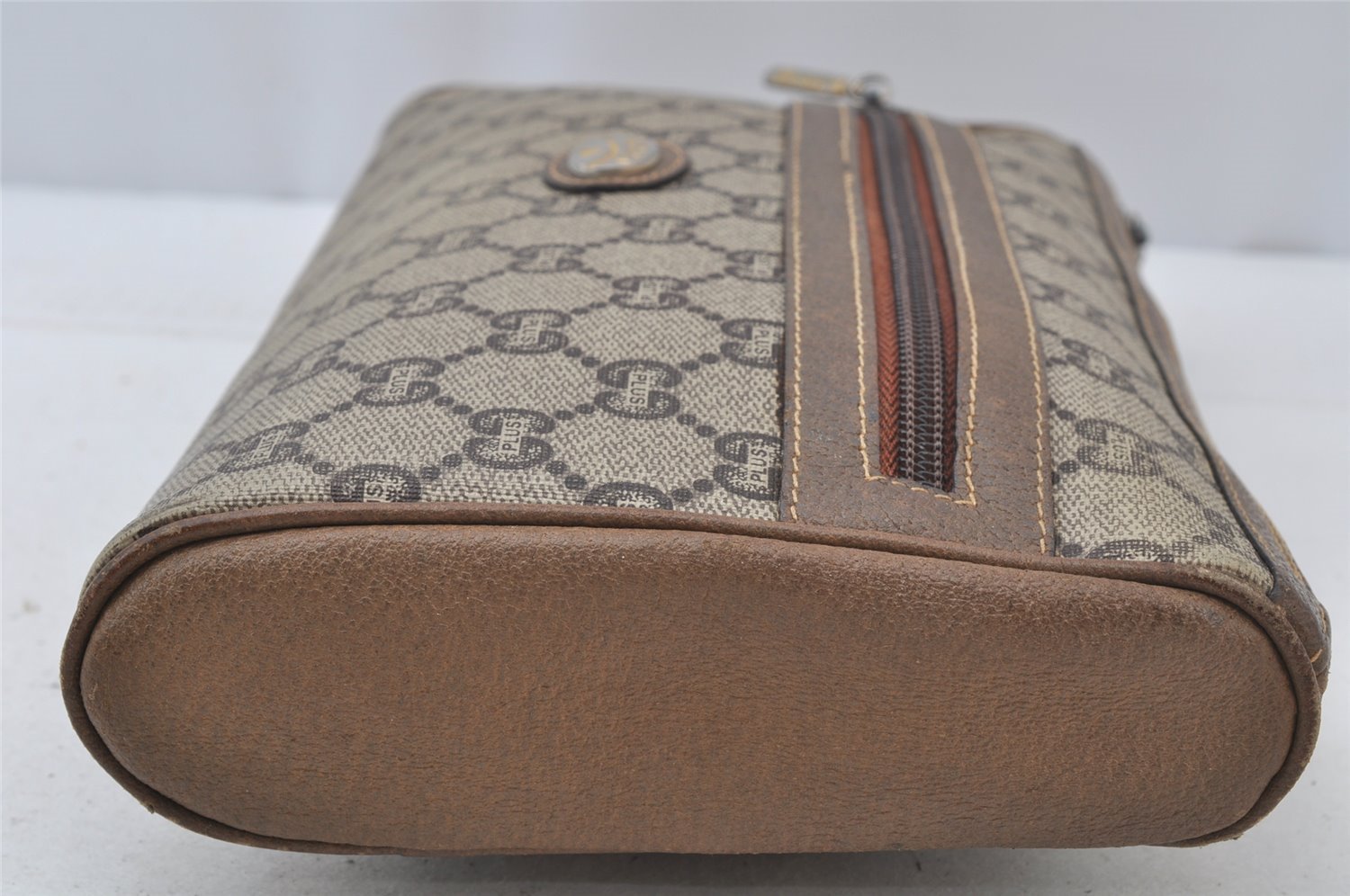 Authentic GUCCI GG Plus Clutch Hand Bag Purse GG PVC Leather Brown Junk 2326J