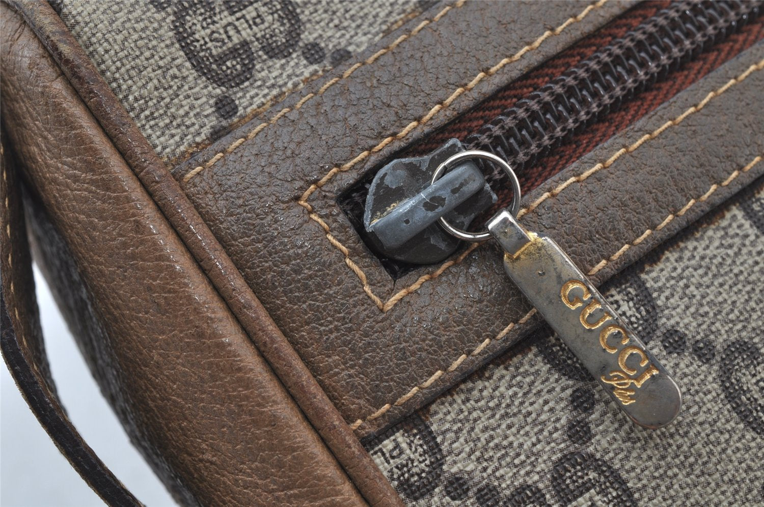 Authentic GUCCI GG Plus Clutch Hand Bag Purse GG PVC Leather Brown Junk 2326J