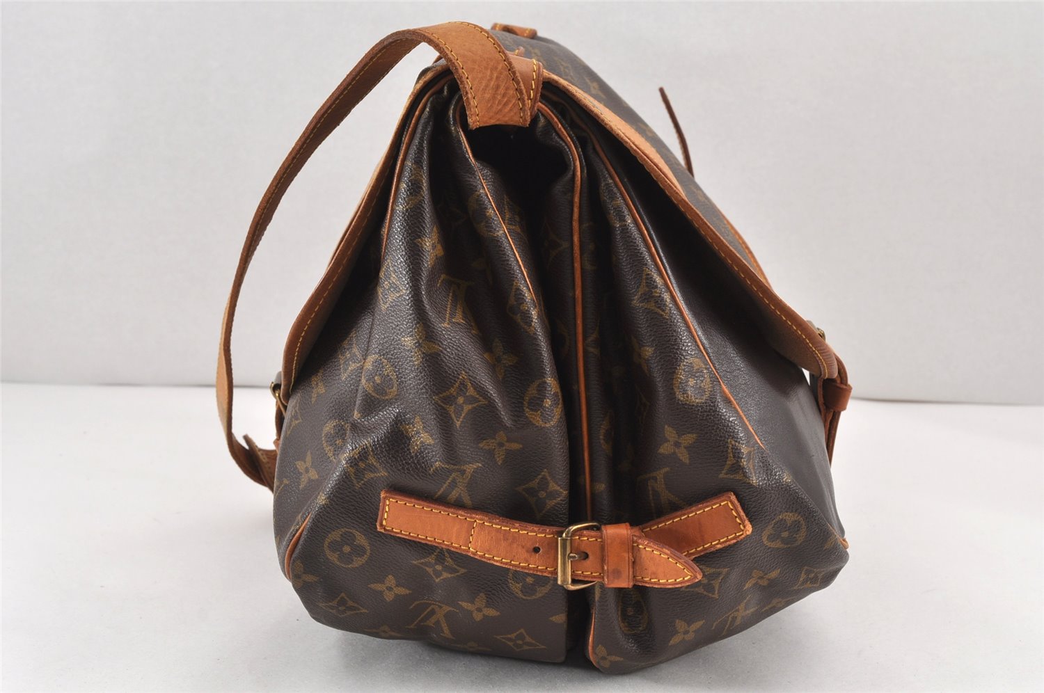 Authentic Louis Vuitton Monogram Saumur 35 Shoulder Cross Bag M42254 LV 2326K