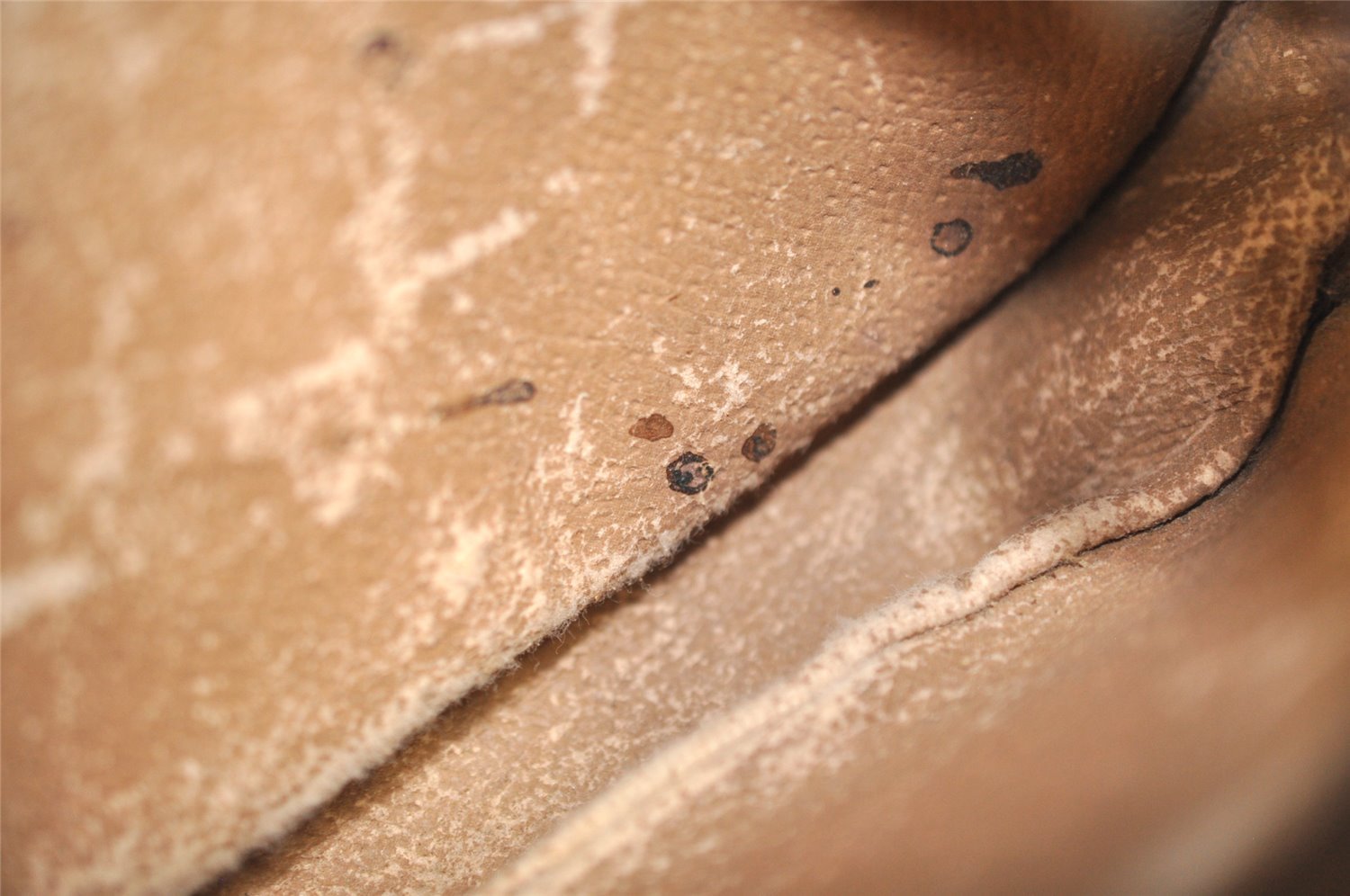 Authentic GUCCI GG Plus Shoulder Bag Purse GG PVC Leather Brown Junk 2330J