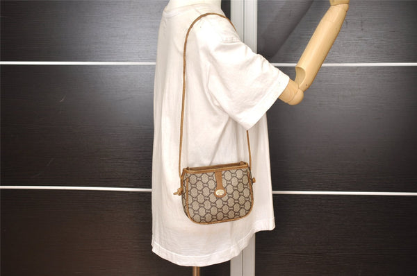 Authentic GUCCI GG Plus Shoulder Bag Purse GG PVC Leather Brown Junk 2330J
