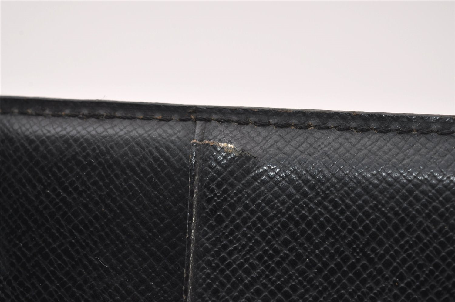 Authentic Louis Vuitton Epi Agenda GM Notebook Cover Black R20212 LV 2331I