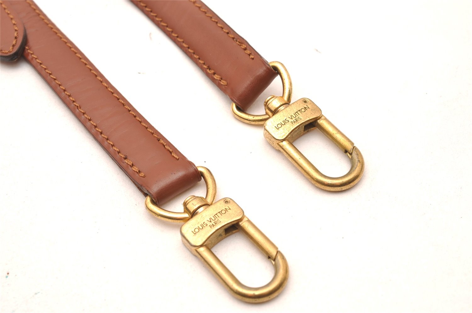 Authentic Louis Vuitton Leather Shoulder Strap Brown 39-45.9