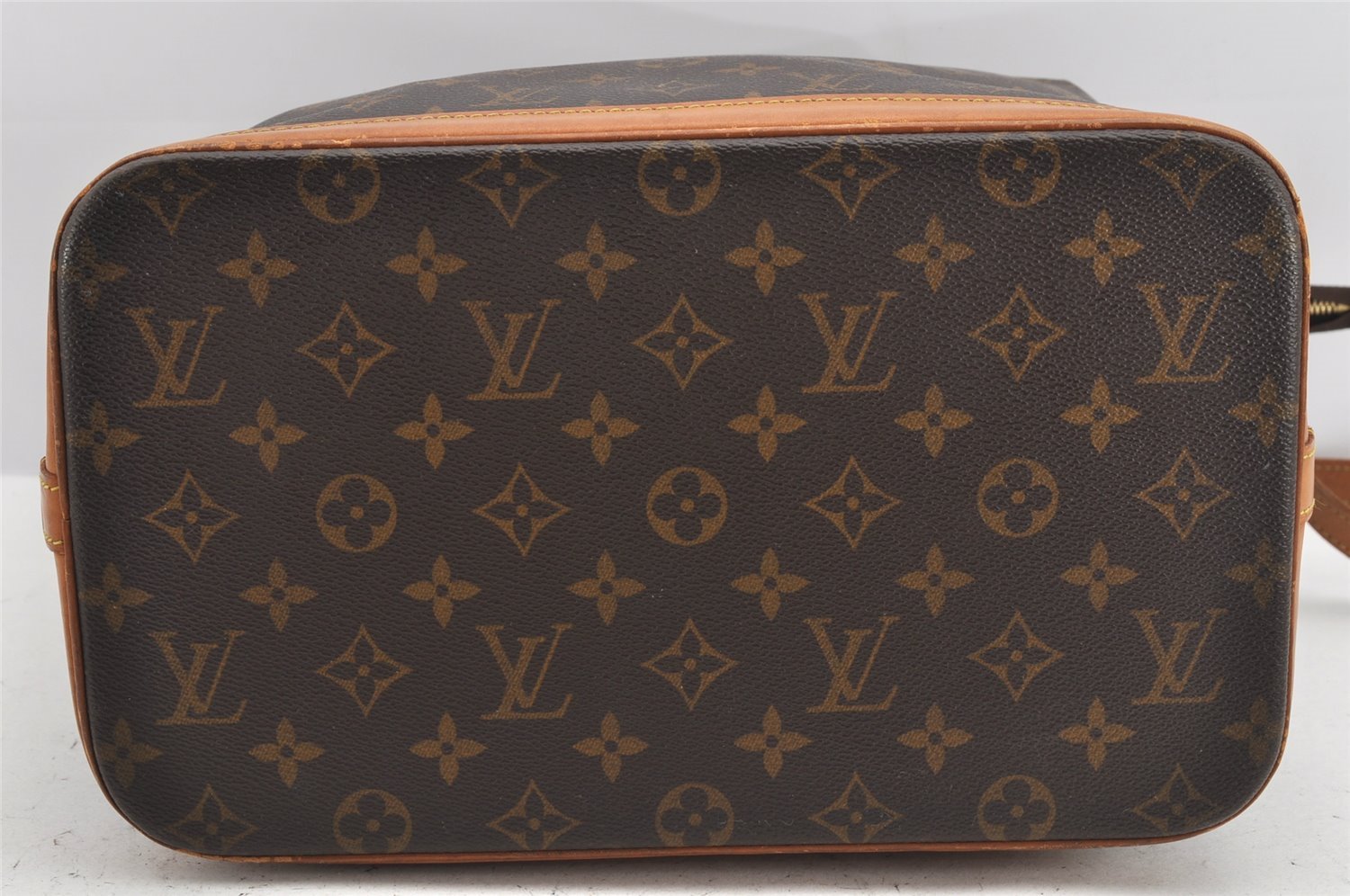 Auth Louis Vuitton Monogram Amfar Three Vanity Star Shoulder Bag M47275 LV 2339K