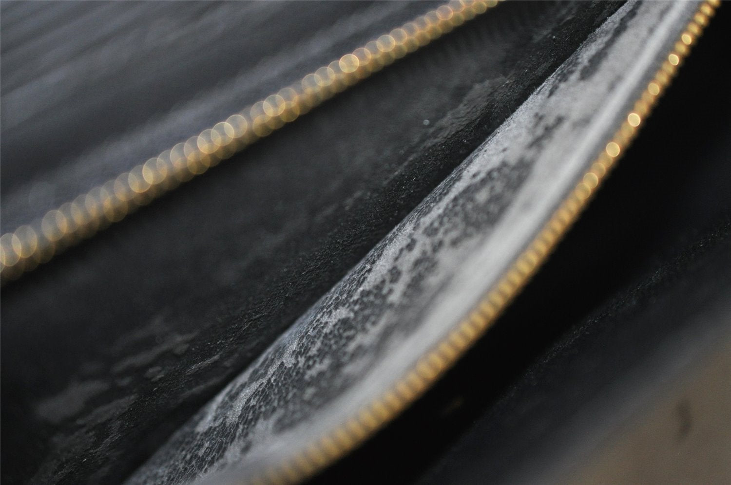 Authentic Louis Vuitton Epi Arts Deco Clutch Hand Bag Black M52632 LV 2341I