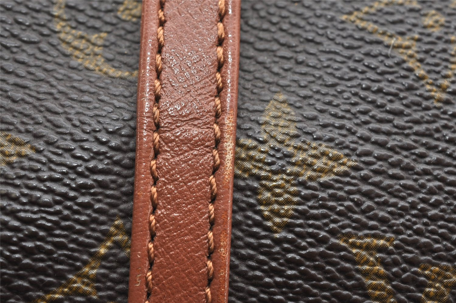 Authentic Louis Vuitton Monogram Papillon 26 Hand Bag Old Model LV 2342K