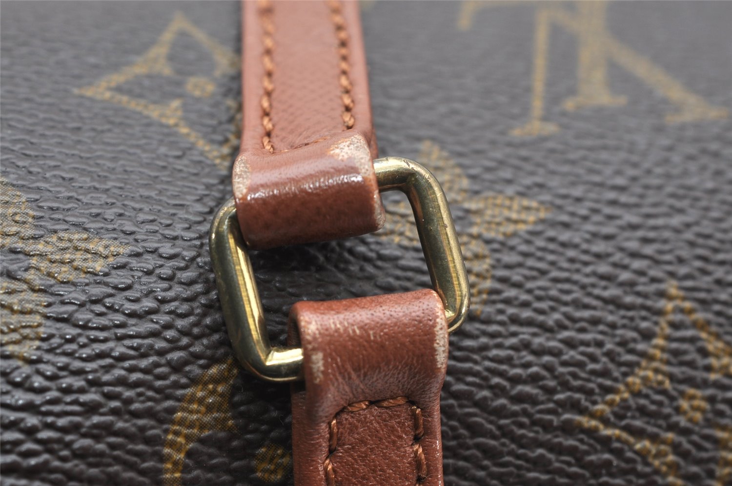 Authentic Louis Vuitton Monogram Papillon 26 Hand Bag Old Model LV 2342K