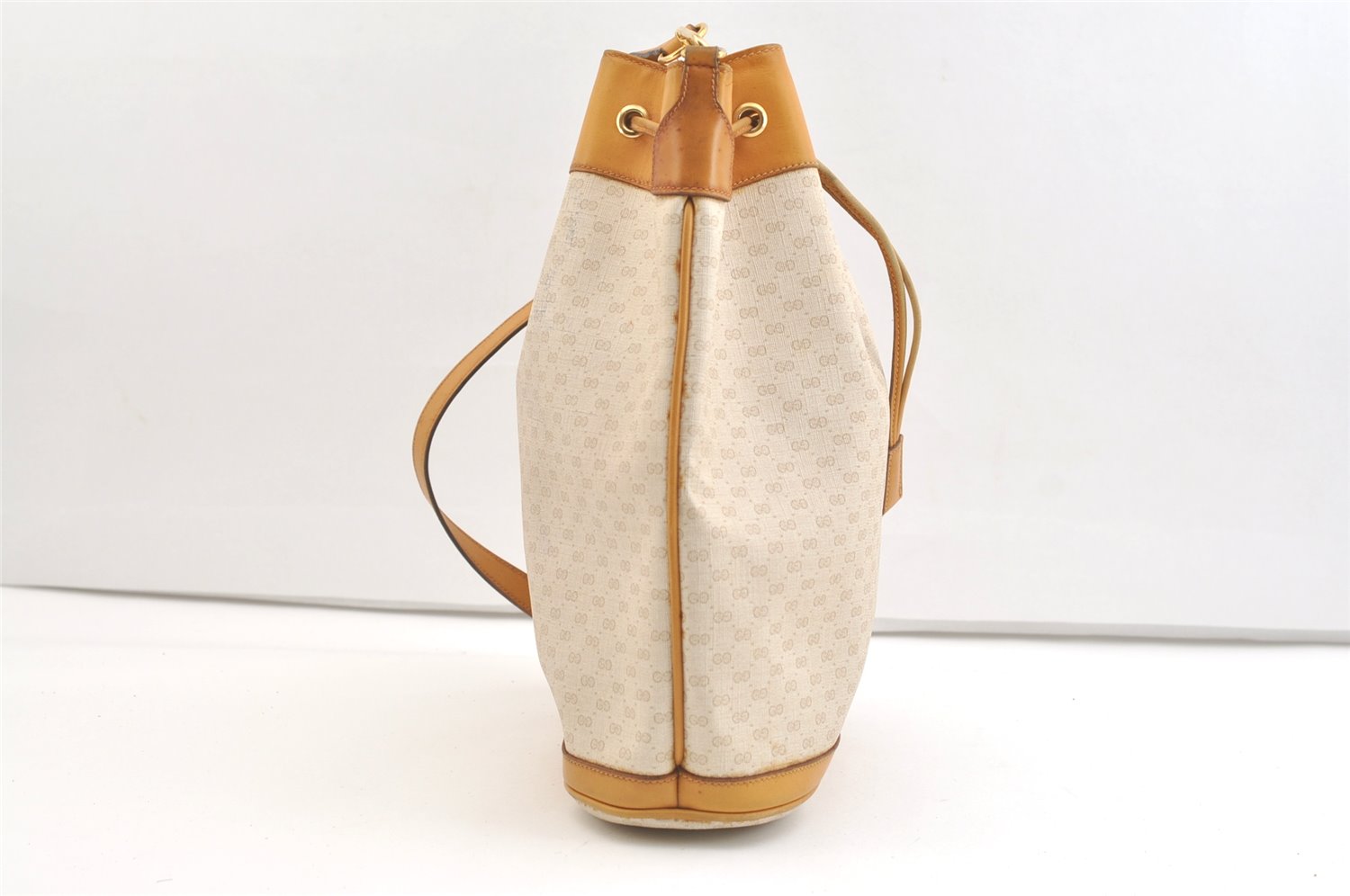 Authentic GUCCI Micro GG PVC Leather Shoulder Cross Drawstring Bag Beige 2343K