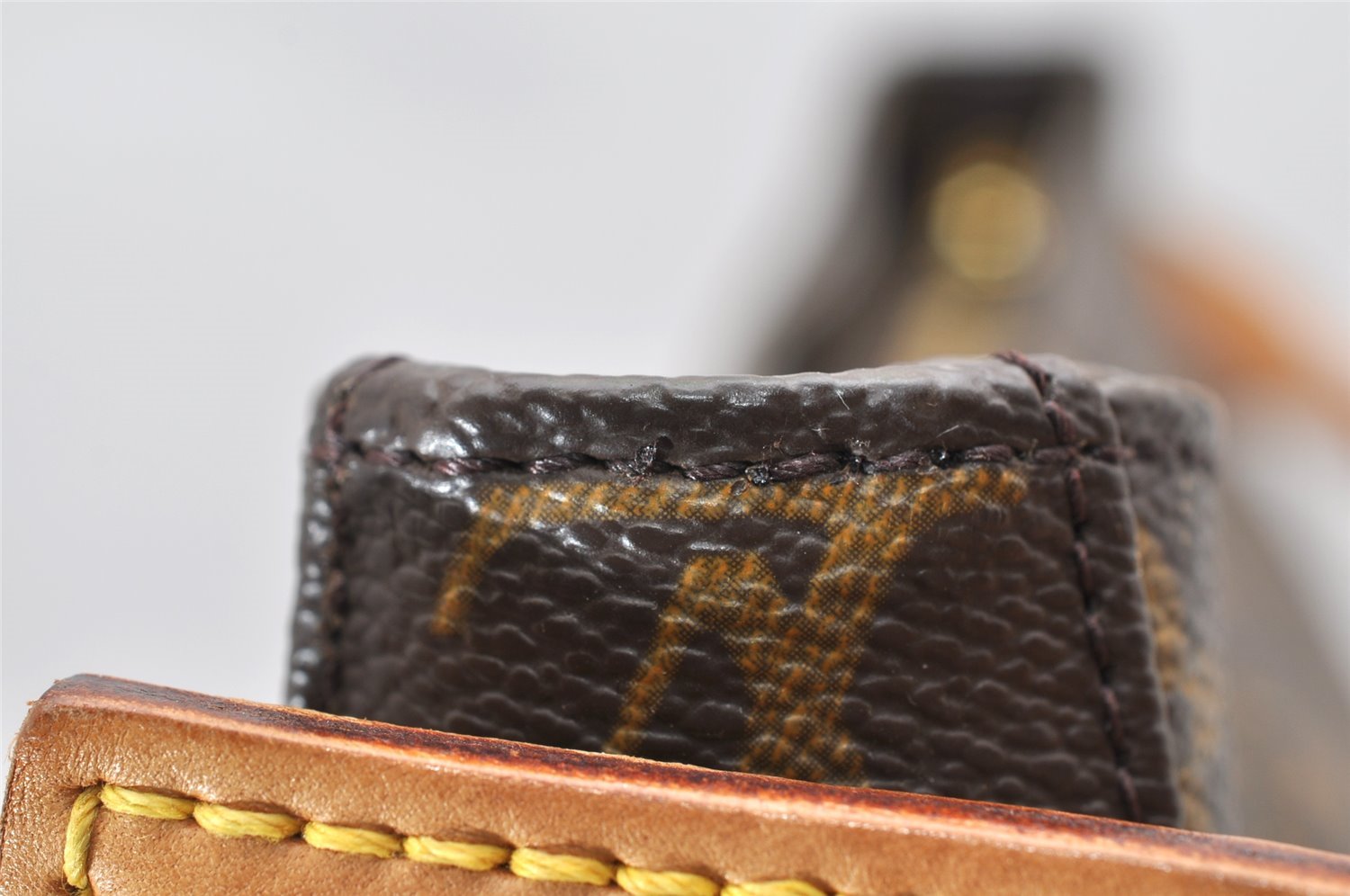 Authentic Louis Vuitton Monogram Looping GM Shoulder Bag M51145 LV 2346K