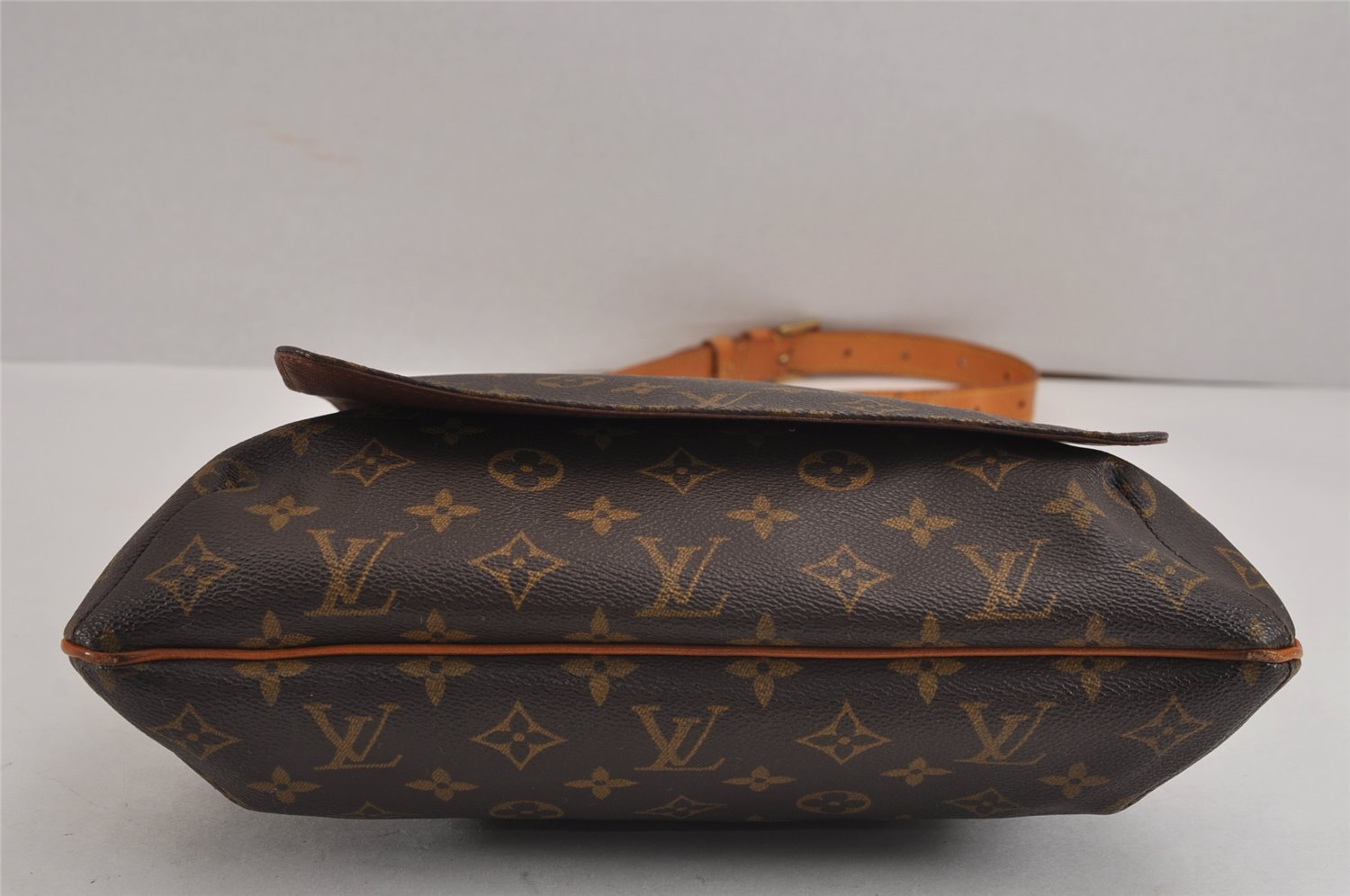 Authentic Louis Vuitton Monogram Musette Shoulder Cross Body Bag M51256 LV 2349J