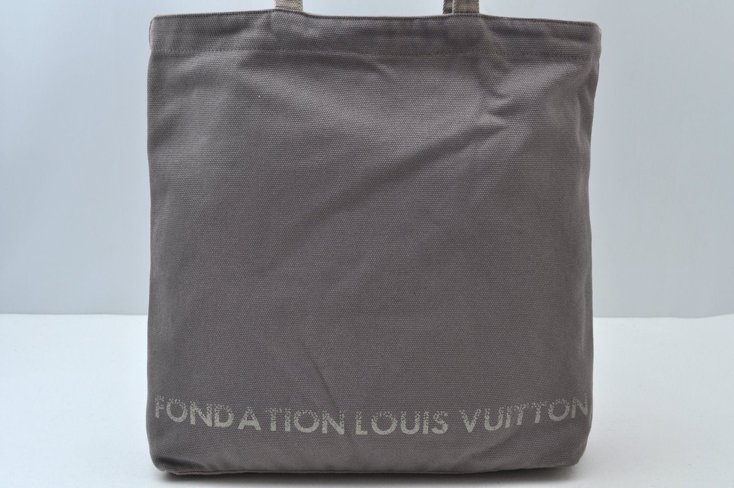 Authentic Louis Vuitton Fondation Exclusive Shoulder Tote Bag Canvas Gray 2354J