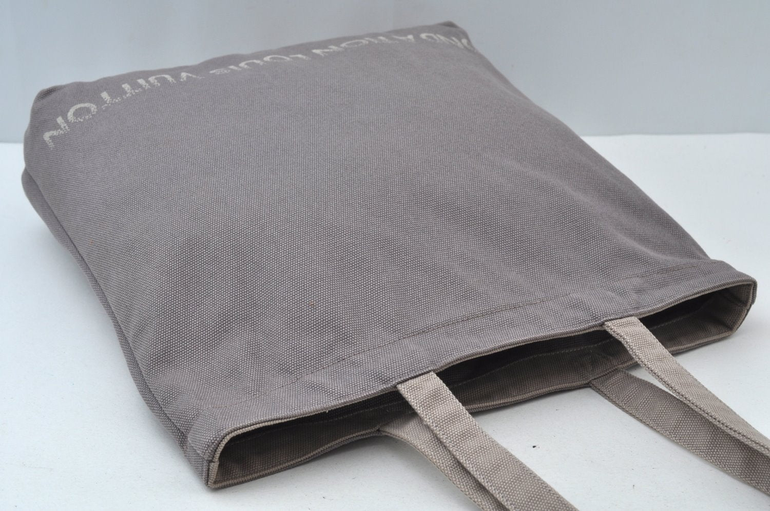 Authentic Louis Vuitton Fondation Exclusive Shoulder Tote Bag Canvas Gray 2354J