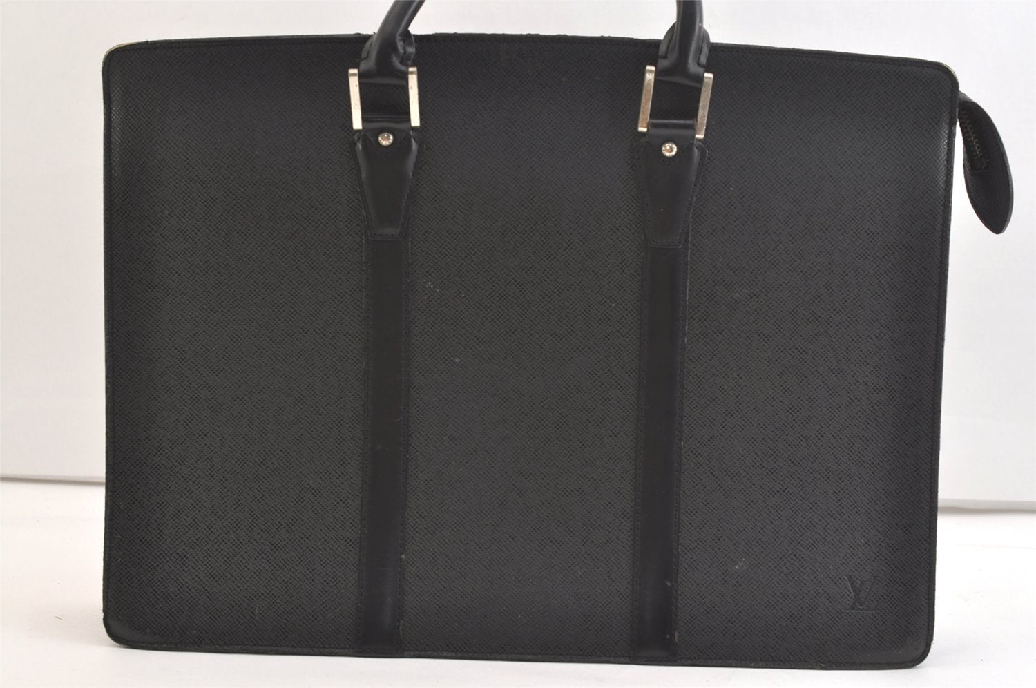 Auth Louis Vuitton Taiga Porte Documents Lozan 2Way Briefcase Black Junk 2354K