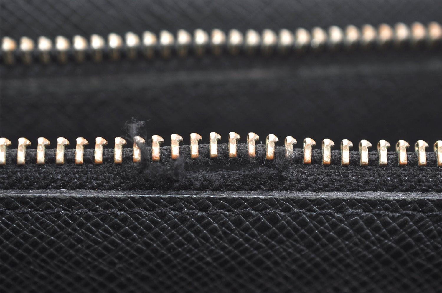 Auth Louis Vuitton Taiga Porte Documents Lozan 2Way Briefcase Black Junk 2354K