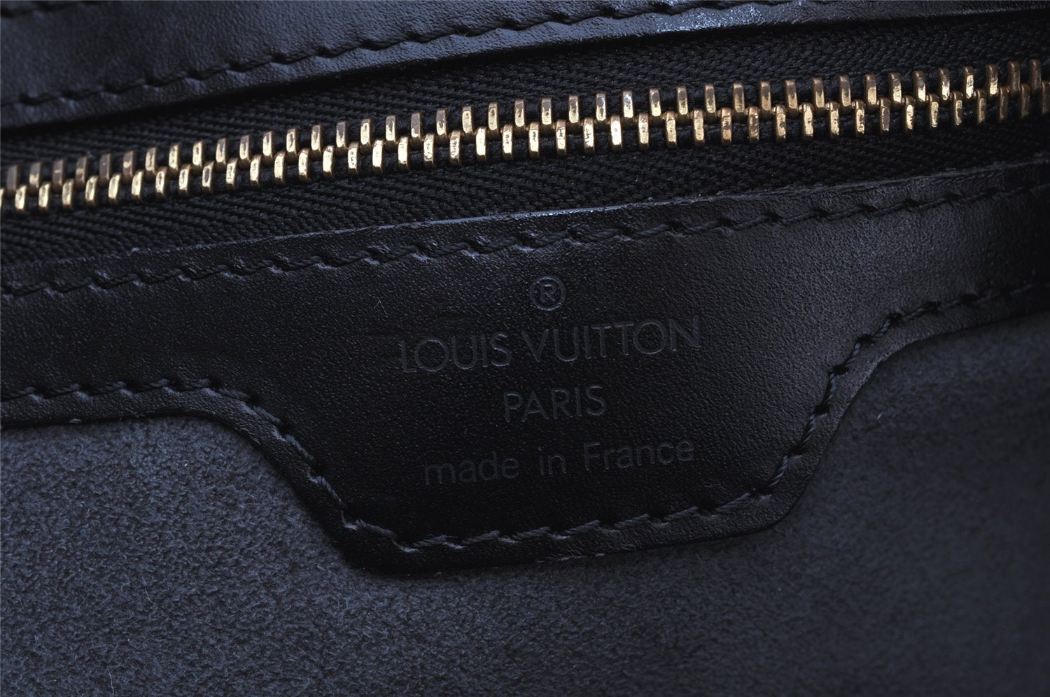 Authentic Louis Vuitton Epi Lussac Shoulder Tote Bag Black M52282 LV 2355J