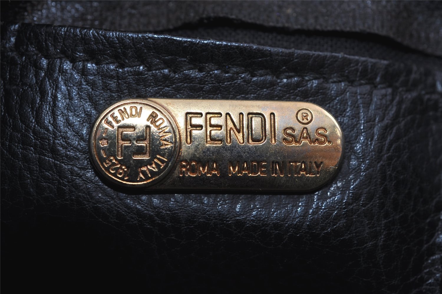 Authentic FENDI Zucca Shoulder Cross Body Bag Purse PVC Leather Brown 2359I