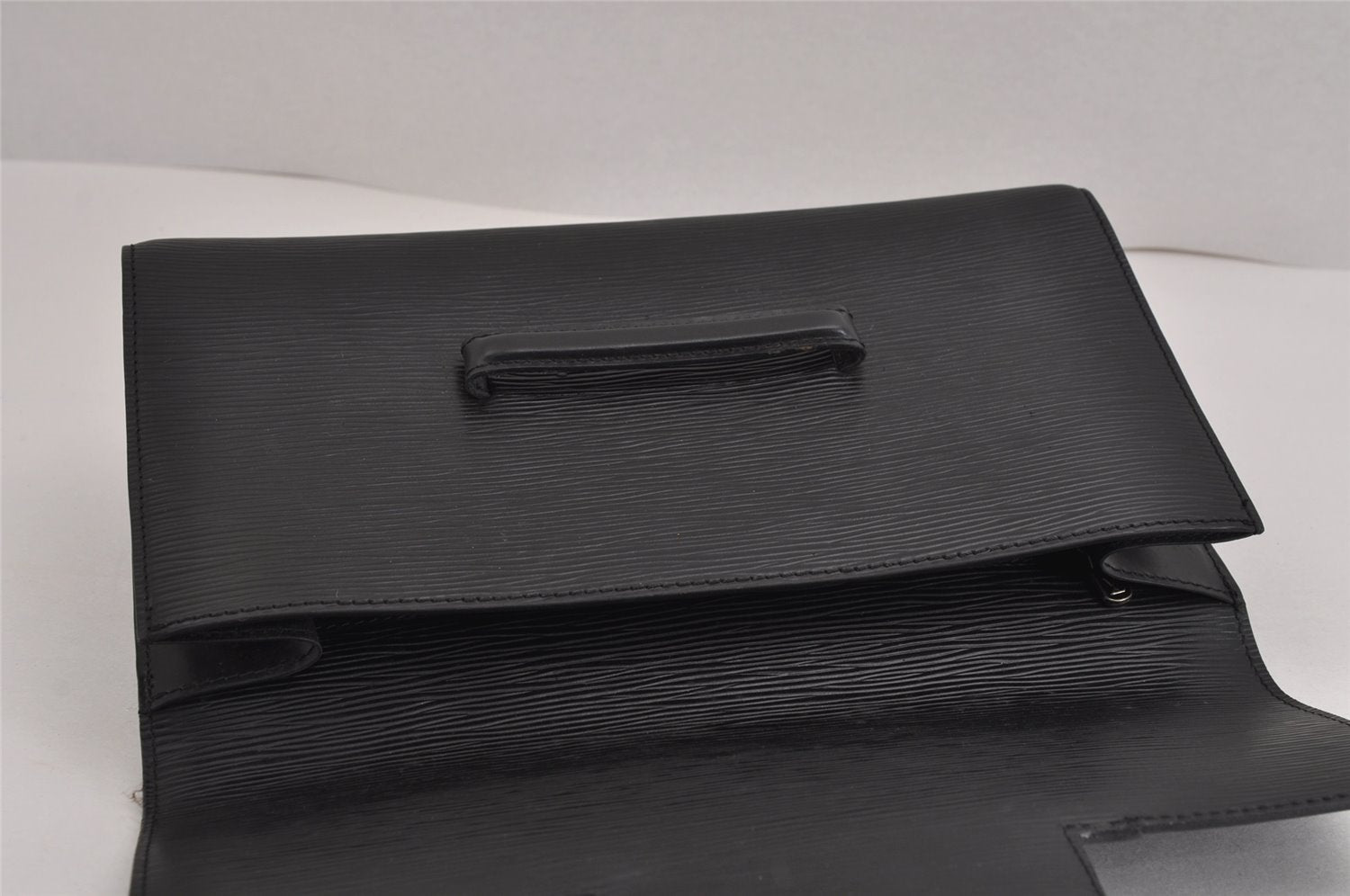 Authentic Louis Vuitton Epi Chaillot Clutch Hand Bag Black M52542 LV 2359J