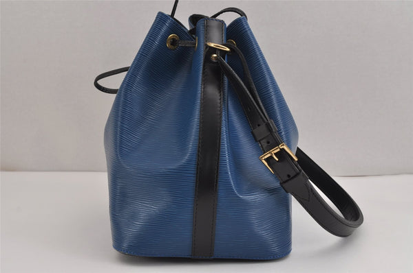 Authentic Louis Vuitton Epi Petit Noe Bi-color Blue x Black Drawstring Bag 2360J