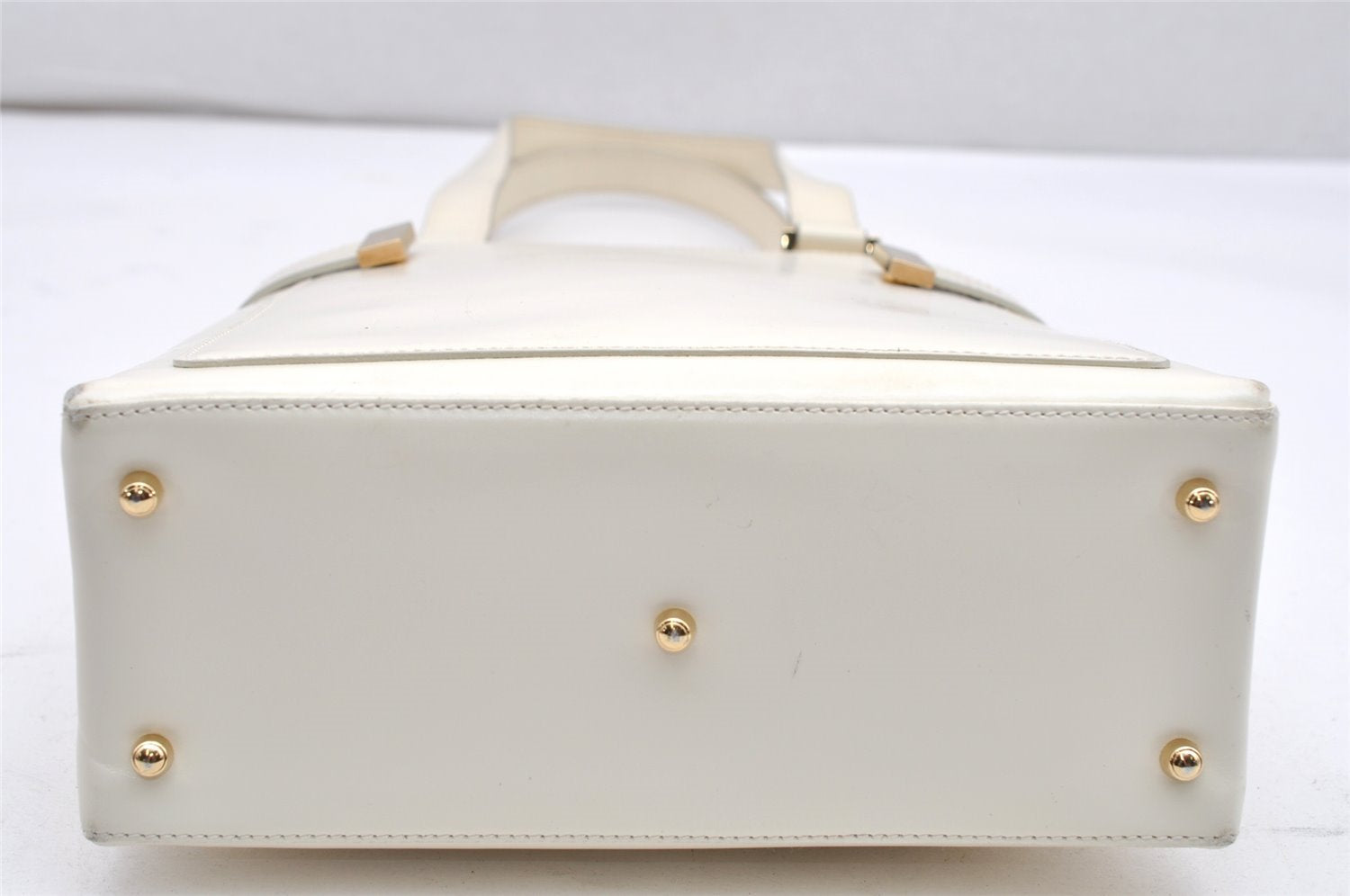 Authentic GUCCI Vintage Shoulder Hand Bag Purse Leather White Junk 2362K