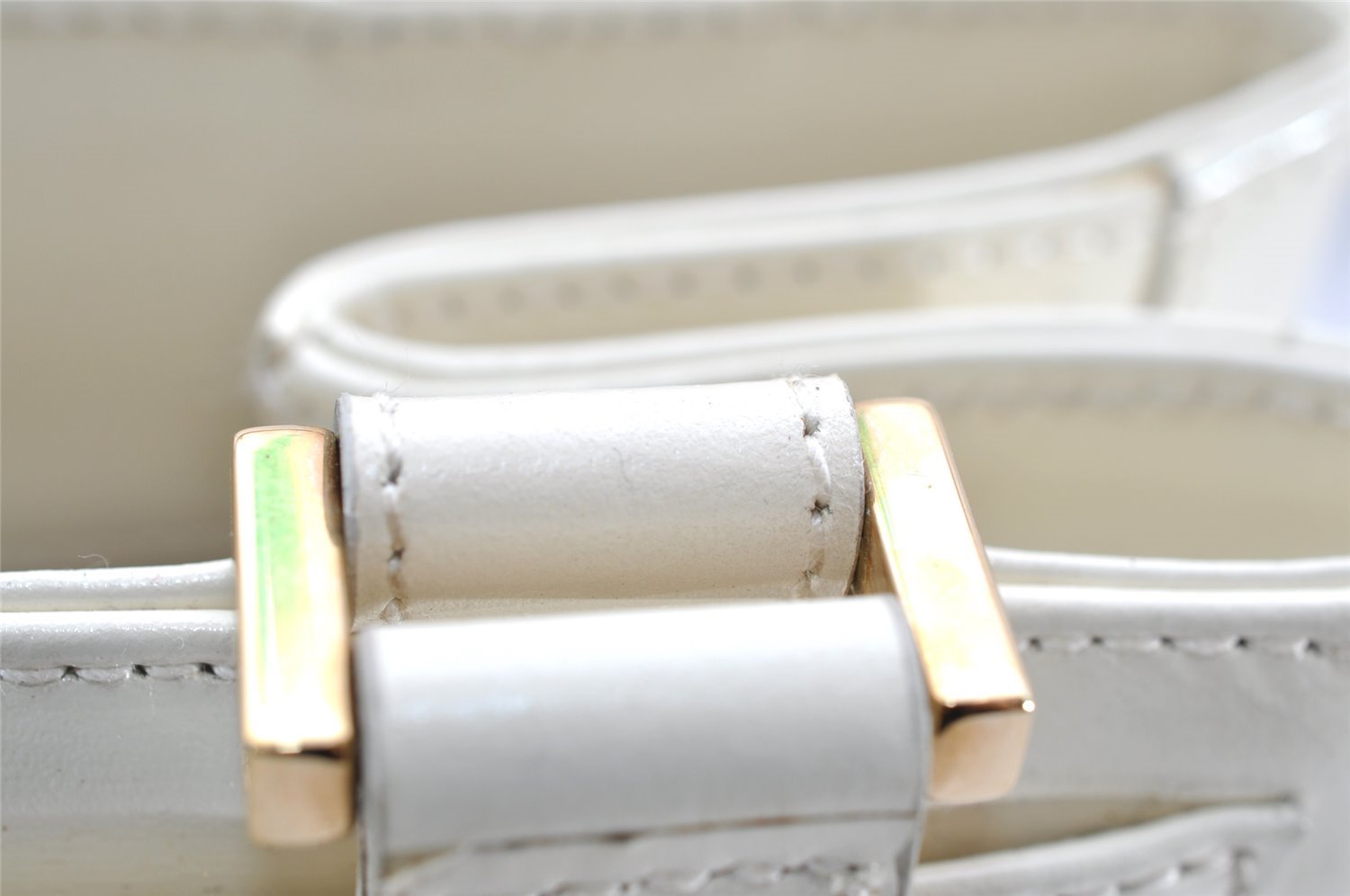 Authentic GUCCI Vintage Shoulder Hand Bag Purse Leather White Junk 2362K