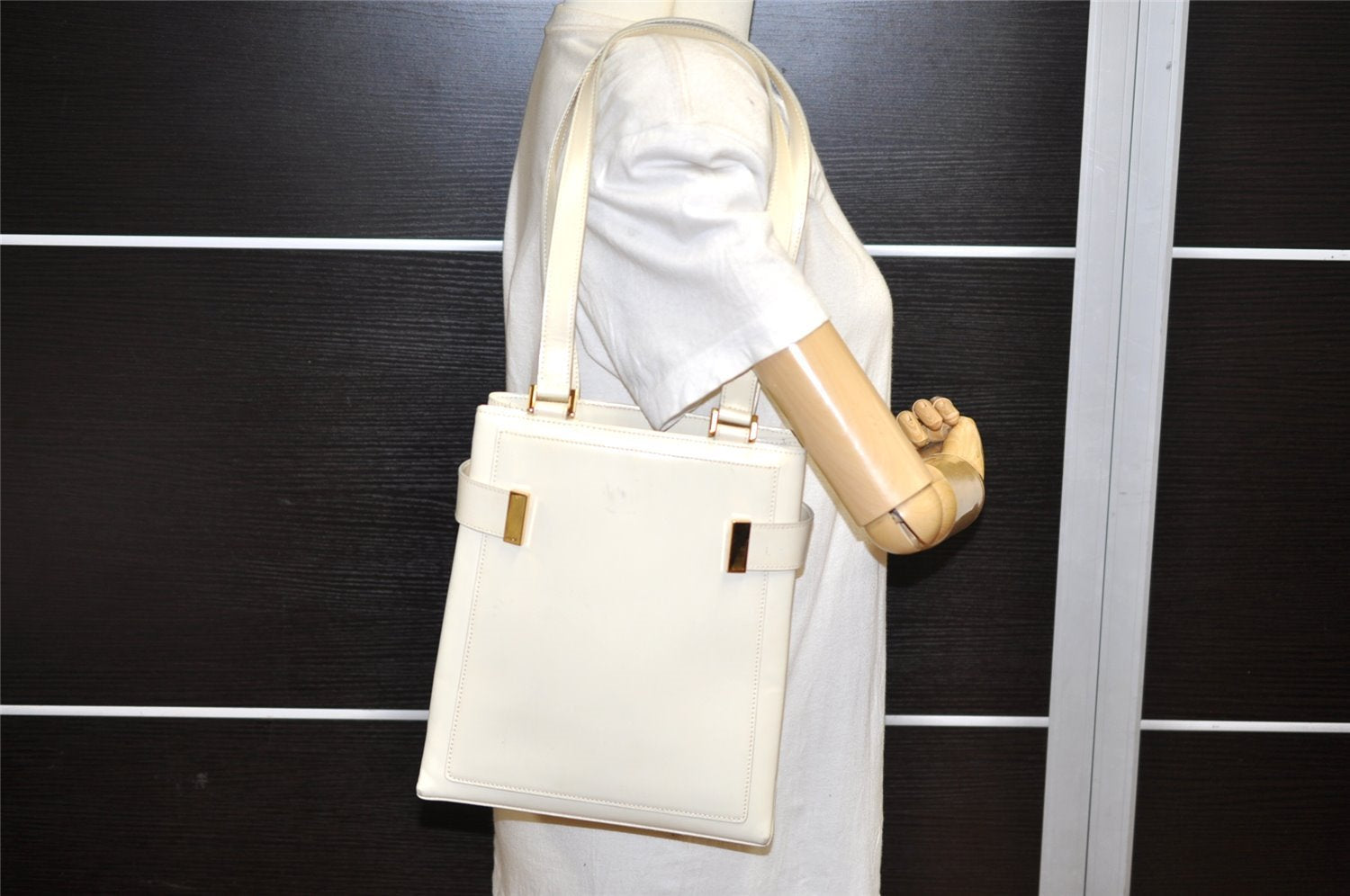Authentic GUCCI Vintage Shoulder Hand Bag Purse Leather White Junk 2362K