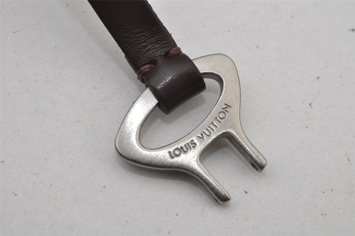 Auth Louis Vuitton Epi Pochette Demi Lune Shoulder Bag M5262D Brown Junk 2366J